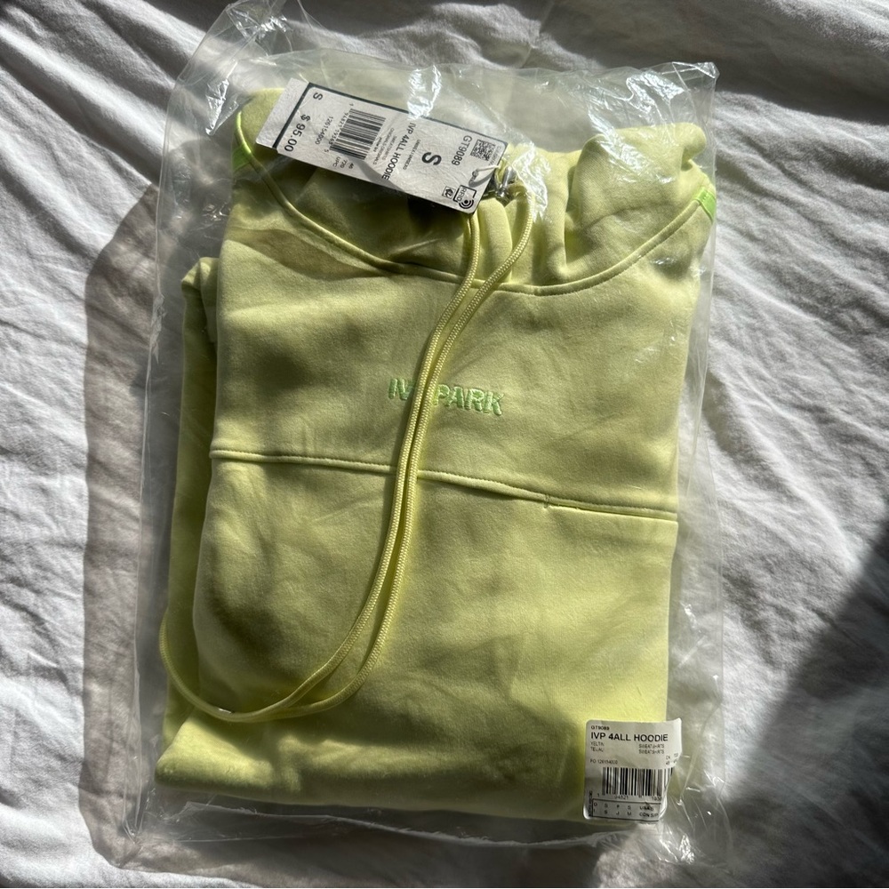 Adidas x ivy park unisex hoodie size S